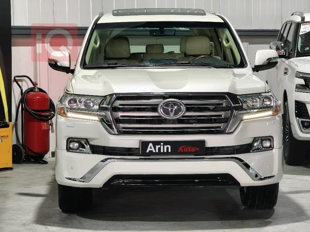 تويوتا لاندكروزر